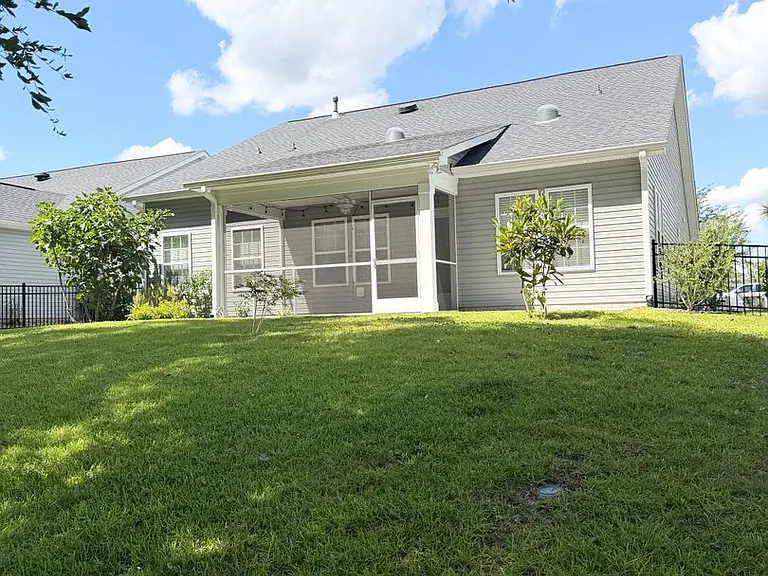 3713 Park Pointe Ave — Photo 5