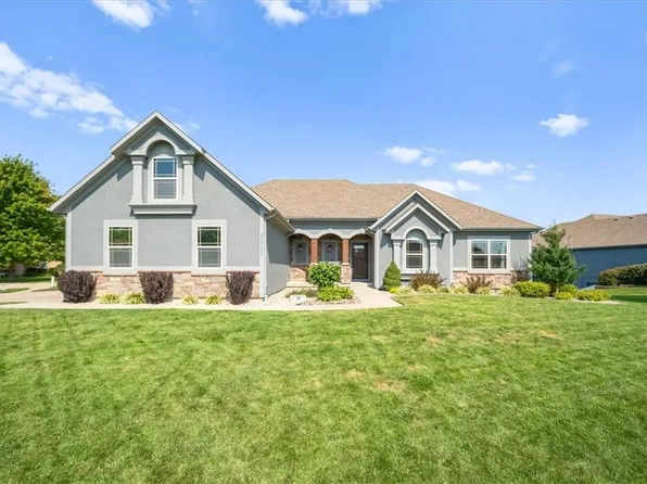 22702 E 41st Ter S, Blue Springs, MO 64015