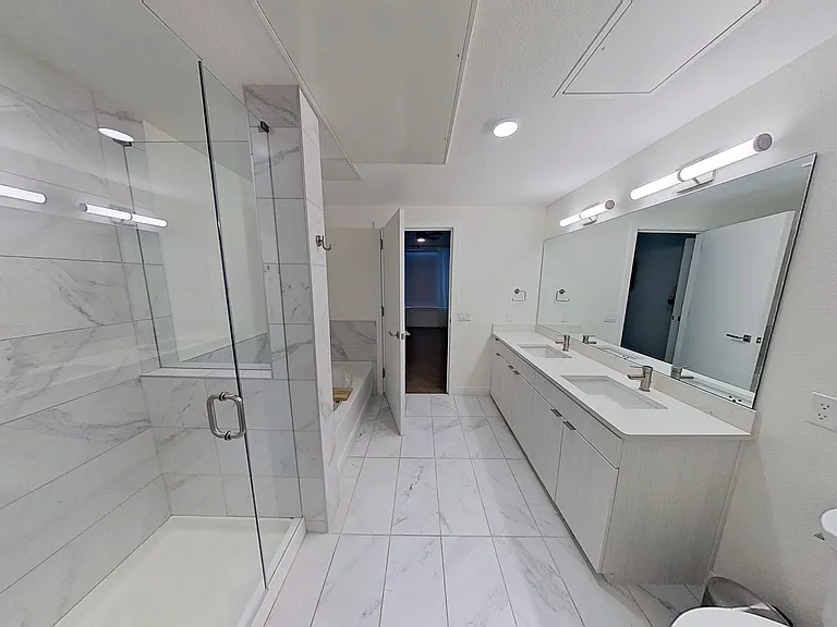 1616 S Broadway St #312 — Photo 15