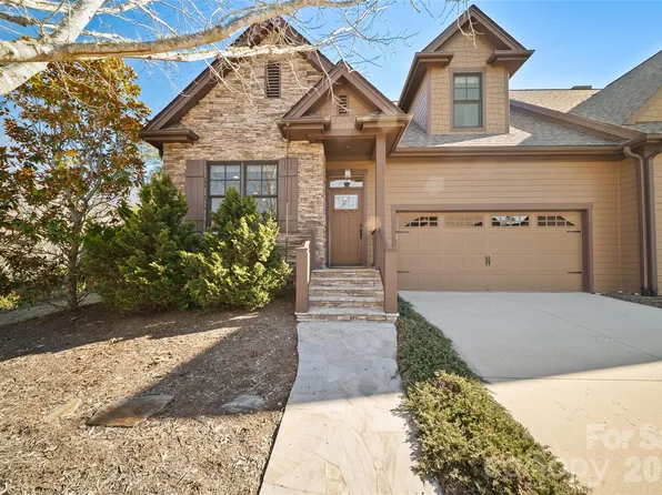 2 Meadow Vista Ct, Asheville, NC 28803