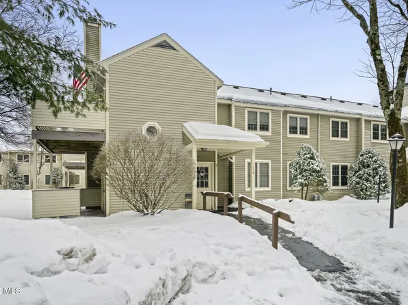 212 Monmouth Way, Clifton Park, NY 12065