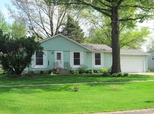 1102 Liberty Dr, Fairfield, IA 52556
