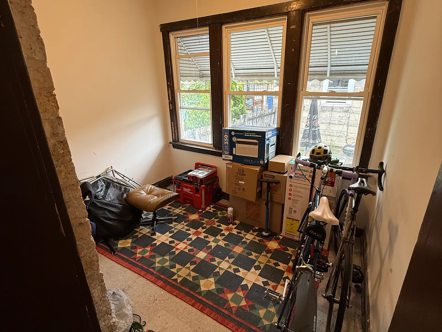 2 bed, 1150 sqft, $1,950 — Photo 2