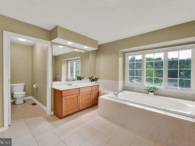 19 Meadowlark Dr — Photo 37