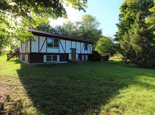 7016 Houston Rd, Eaton Rapids, MI 48827