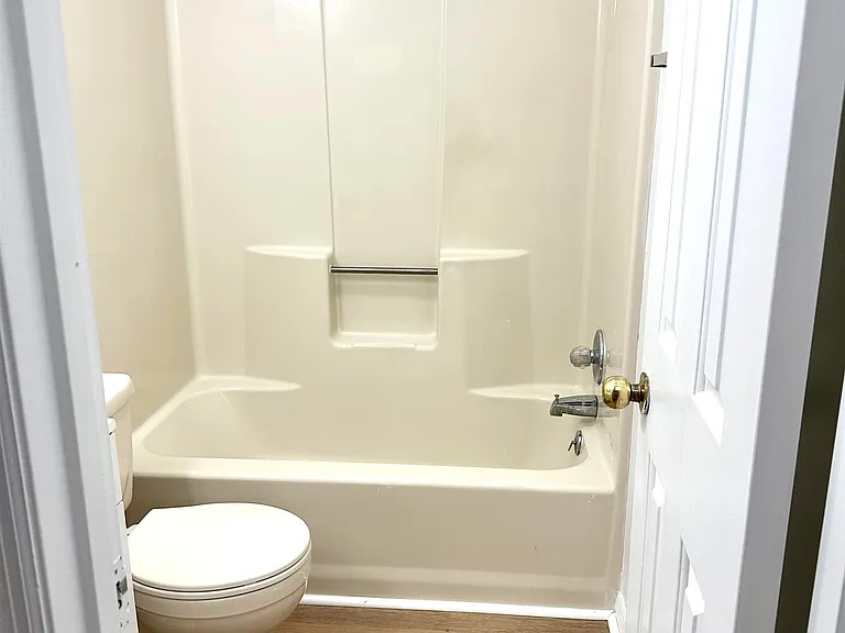 120 Vassar Rd — Photo 8