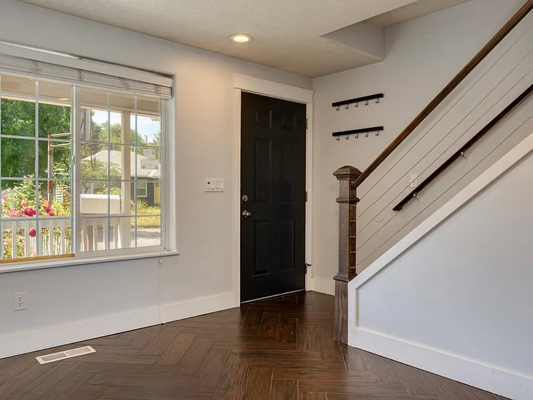 7722 N Montana Ave — Photo 3