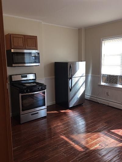 1st image of 630 Wickenden St #2R