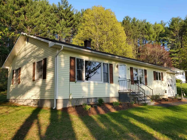 169 Cross Avenue, St. Johnsbury, VT 05819
