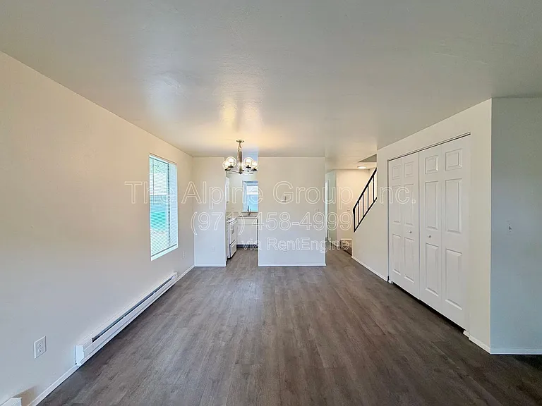 3800 NW Chemult Pl #D — Photo 10