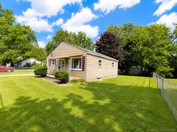 3001 Brandon St, Flint, MI 48503