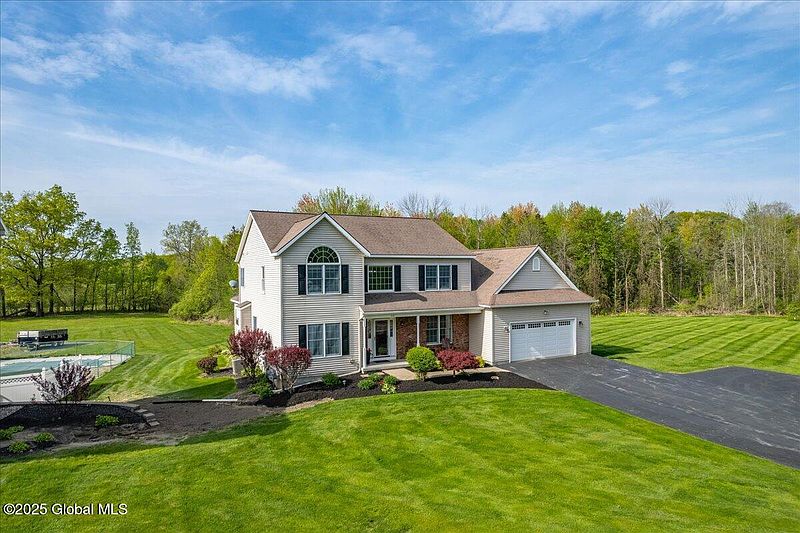 2nd image of 118 Appleton Road