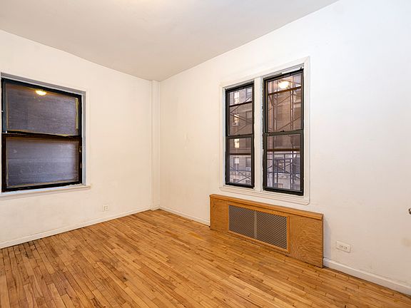 4th image of 215 W 101st St #H3