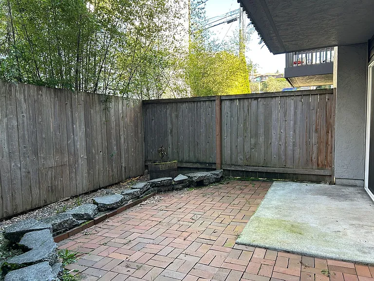 5900 SW Admiral Way — Photo 12