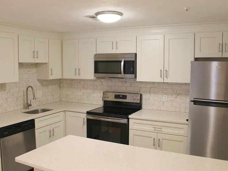 354 Neponset St #E — Photo 2