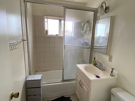 4th image of 3545 Jasmine Ave APT 11