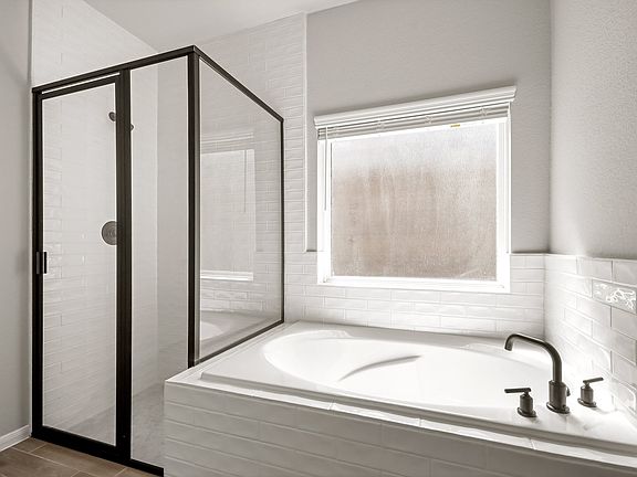 Owner s bath with soaking tub