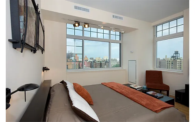 Sold by Douglas Elliman | media 8