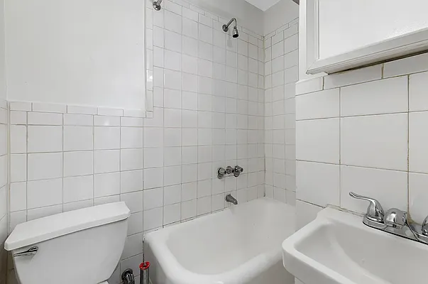 Rented by REAL New York | media 23