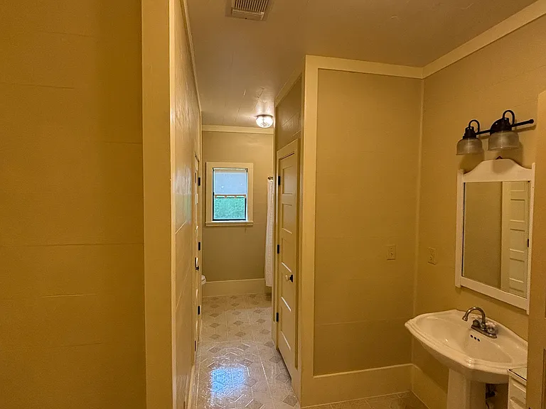 2113 Wood Acre Ln — Photo 9