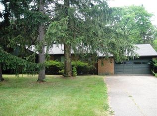 33 Barton North Dr, Ann Arbor, MI 48105
