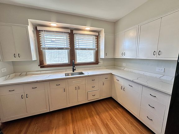 4th image of 1631 S 50th Ct APT 2