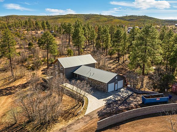 4th image of 1234 Turkey Hill Rd