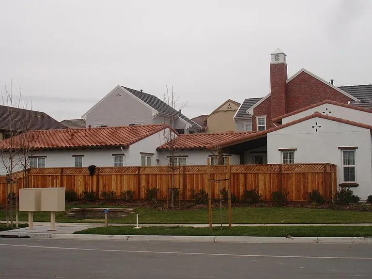 3001 Sweetviolet Dr — Photo 3
