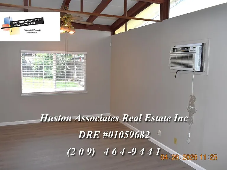 3936 Dennis Ave — Photo 3