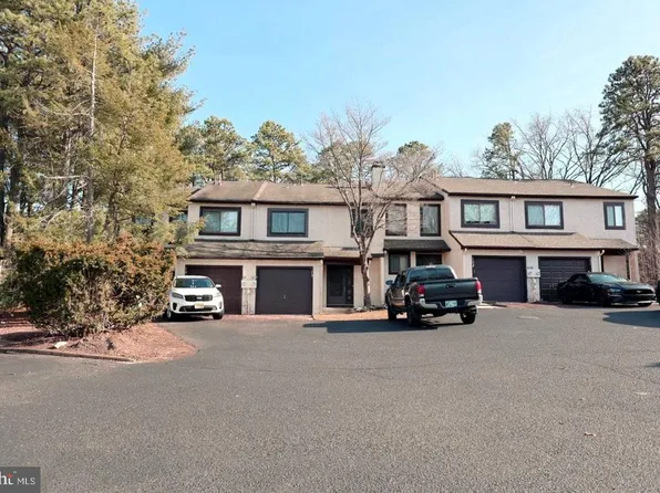 13 Five Crown Royal, Marlton, NJ 08053
