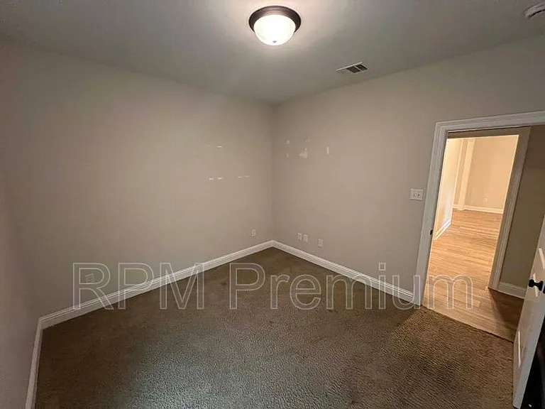 6212 Lake Edge Dr — Photo 27