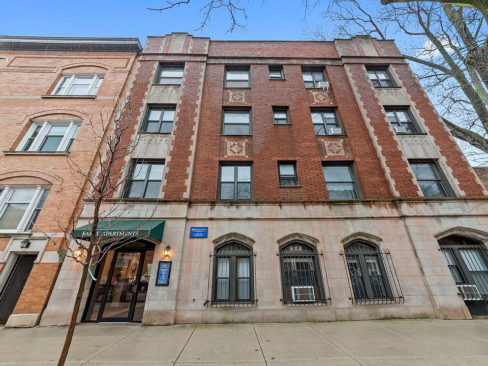 1st image of 637 W Barry Ave