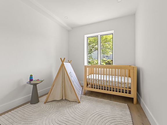 4th image of 749 Park Pl Unit 3R