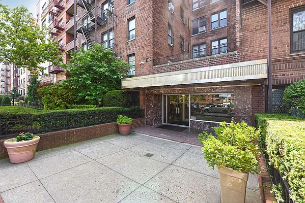 Sold by Anne Donohue Real Estate Inc | media 14