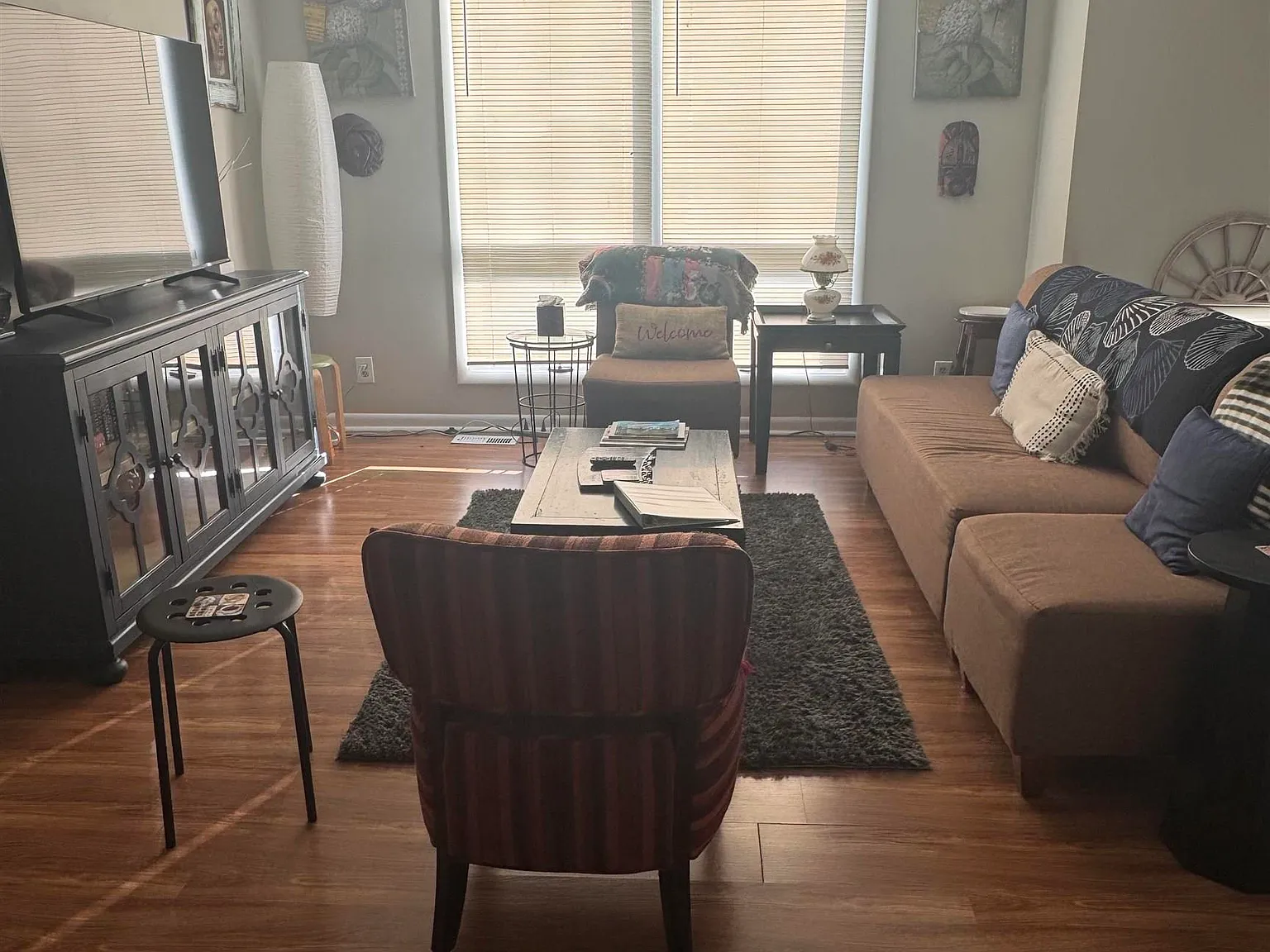 4 bed, 2.0 bath, 1500 sqft, $1,895 — Photo 2