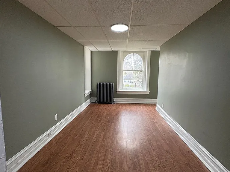 1003 N Charlotte St — Photo 11