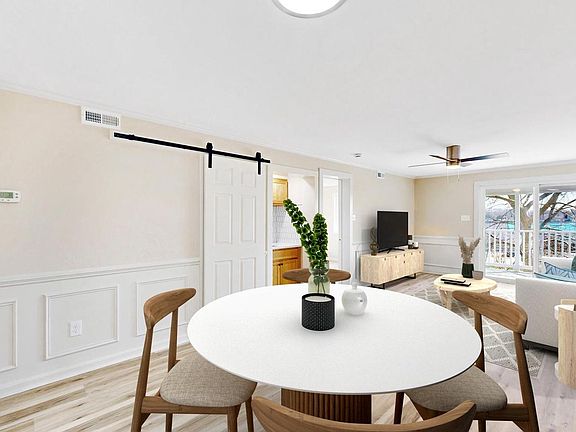 4th image of 36011 Condo Dr Unit 301