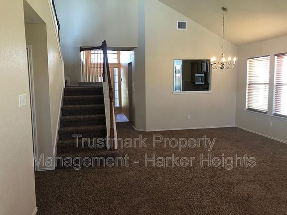 5th image of 4705 Golden Gate Dr