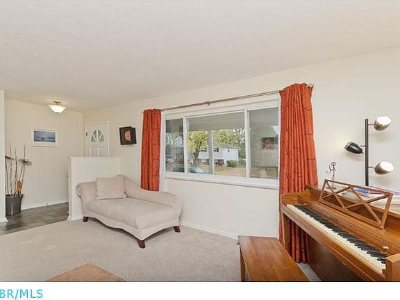 4th image of 532 Allview Ct