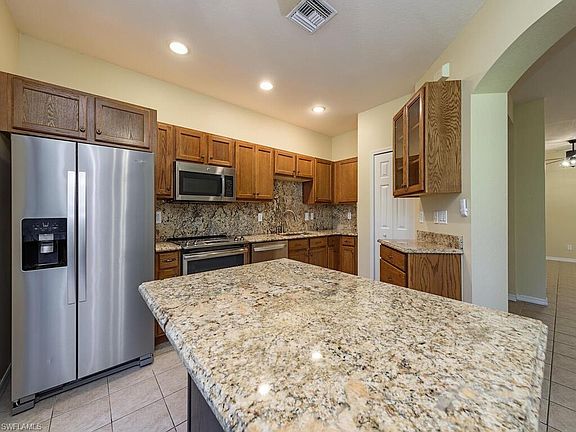 3rd image of 3267 Antica ST