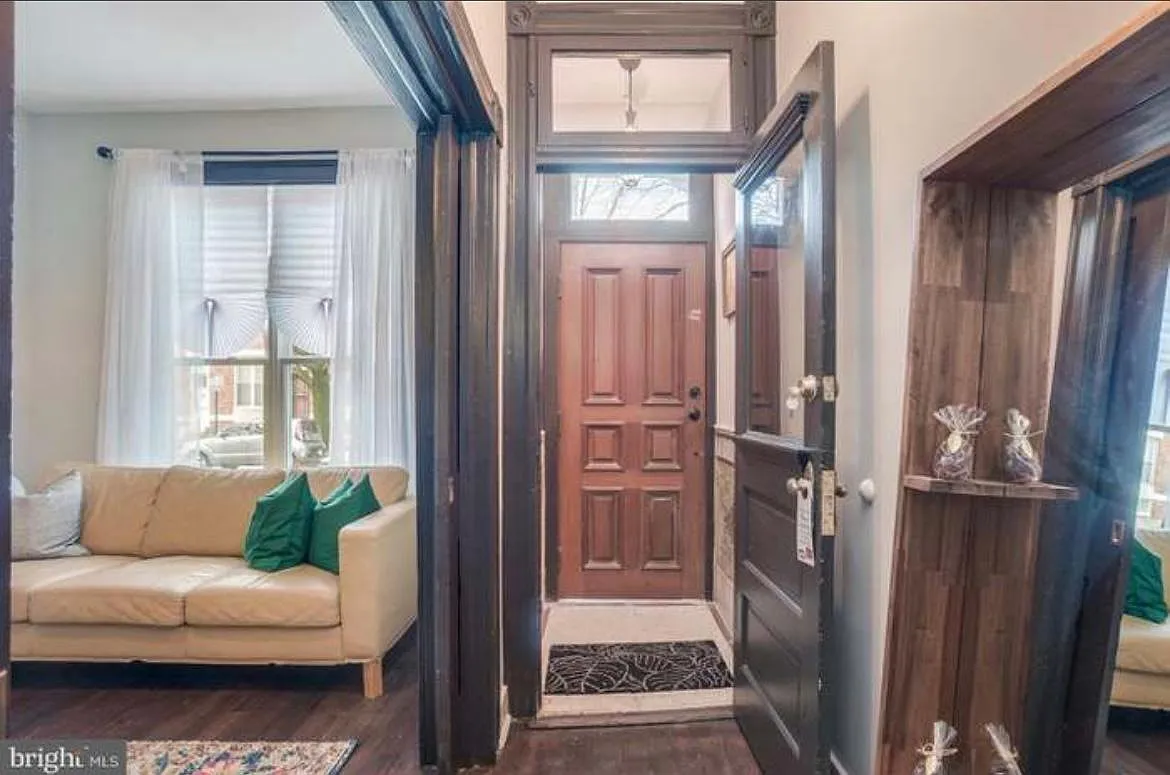 611 N Ashburton St — Photo 3
