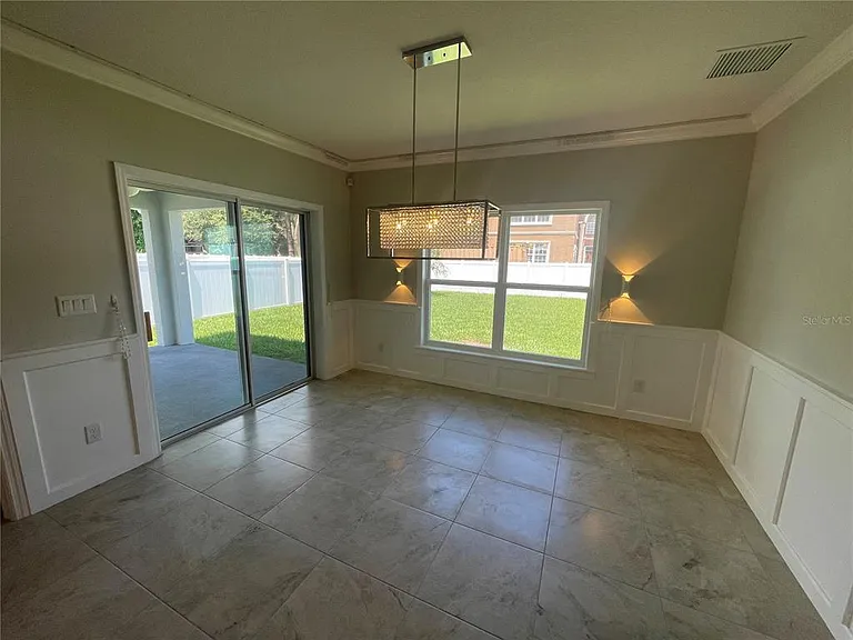 232 Clayton St — Photo 13