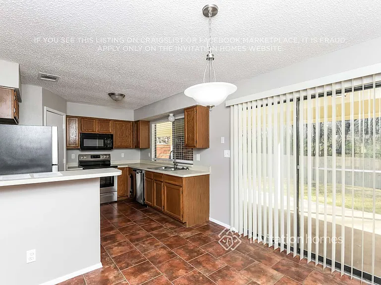 4346 Winchester Ct — Photo 4