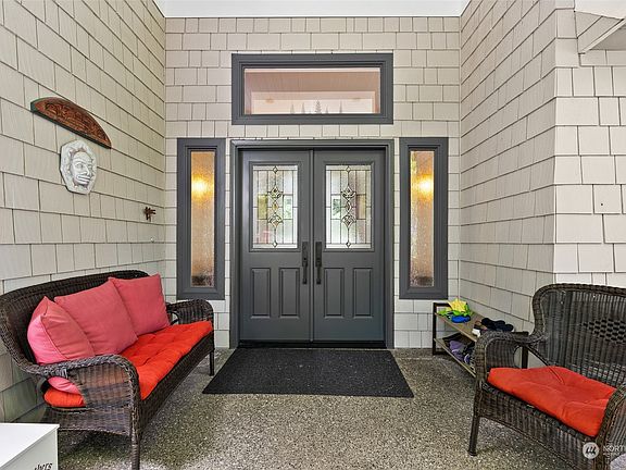 4th image of 13212 Bracken Fern Drive NW