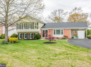 8108 Saint David Ct, Springfield, VA 22153