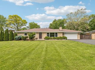 914 N Elmhurst Rd, Prospect Heights, IL 60070