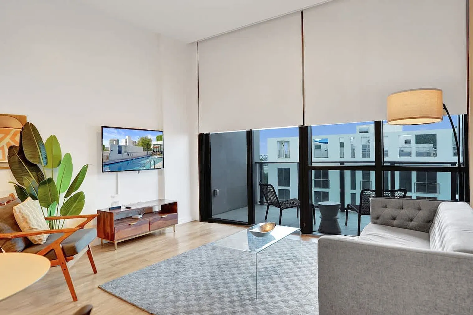 1 bed, 1.0 bath, $13,023 — Photo 2