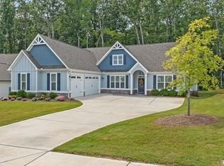 46 Silver Comet Trl, Sharpsburg, GA 30277