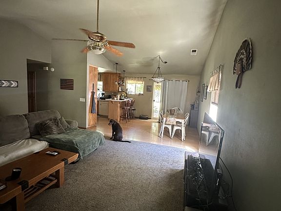 3rd image of 779 Victorian Park Dr