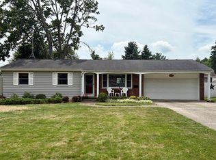 58 Hume Hill Dr, Amherst, OH 44001